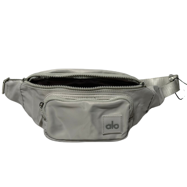 Alo Yoga Belt Bag Light Silver Crossbody Fanny Pack