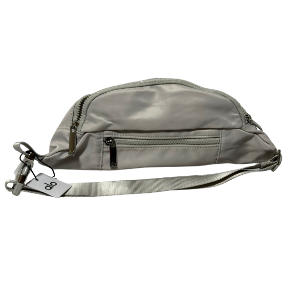 Alo Yoga Belt Bag Light Silver Crossbody Fanny Pack