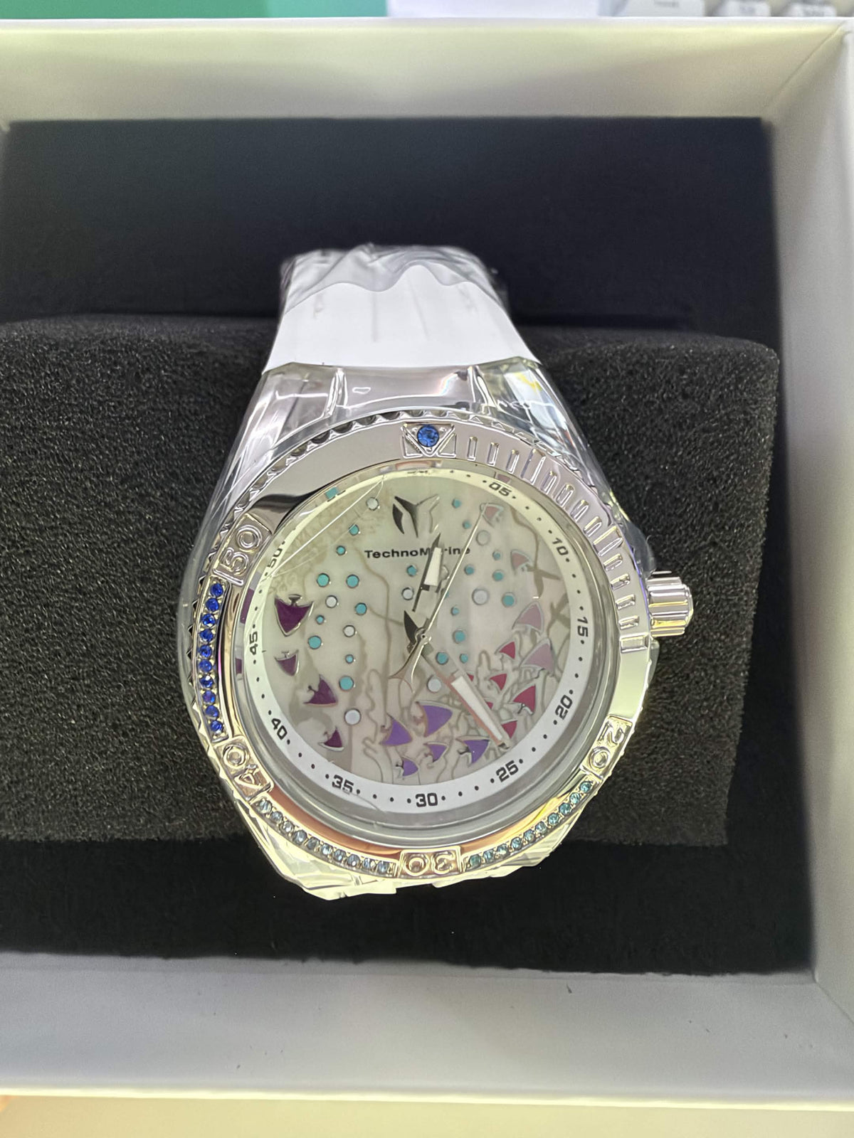 TechnoMarine Cruise Dream Women's Watch w/ Mother of Pearl Dial - 40mm. Purple. White (TM-125003)