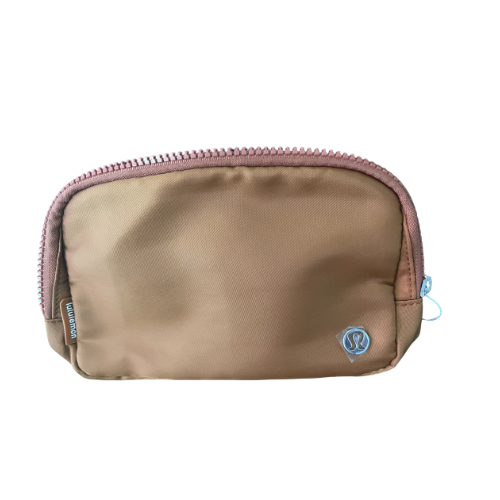 Lululemon Everywhere Women's Belt Bag