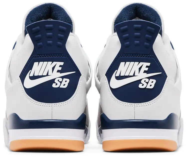 Jordan 4 Retro SB Navy - Living Legend