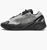 Adidas Yeezy Boost 700 MNVN - Living Legend