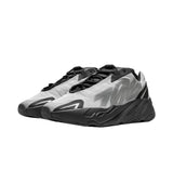 Adidas Yeezy Boost 700 MNVN - Living Legend